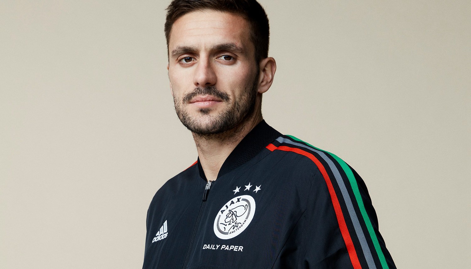 大比分领先 大比分领先