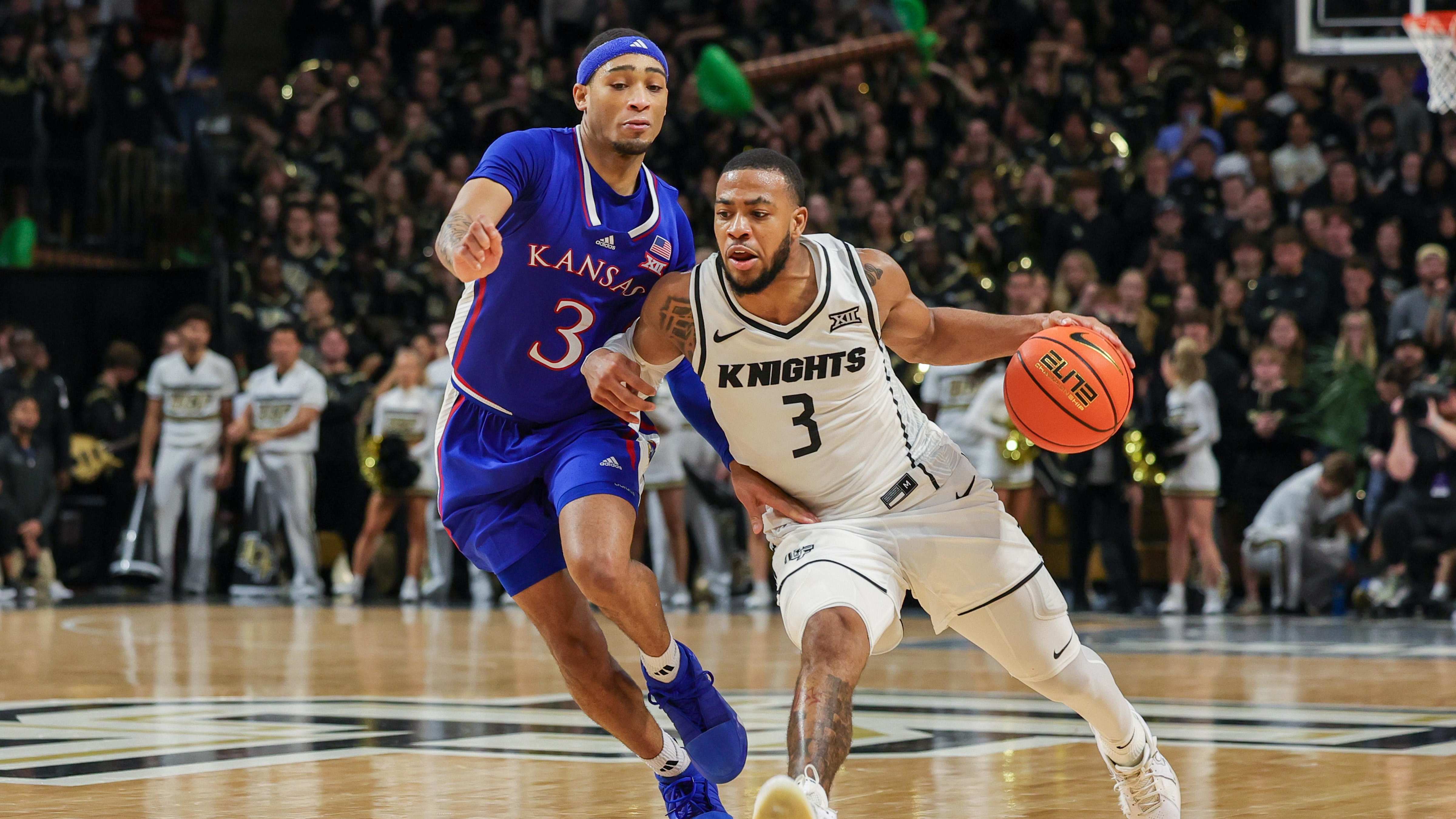 媒体人：曾凡博恢复超预期行动已无大碍 周琦今夏成北京队对手