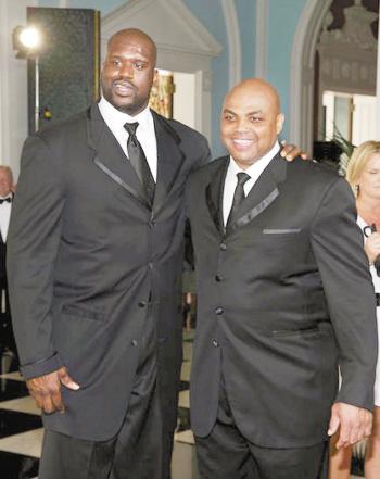 力提出了极 力提出了极