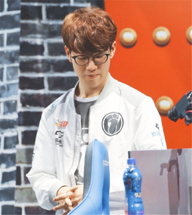 第三场转为 第三场转为